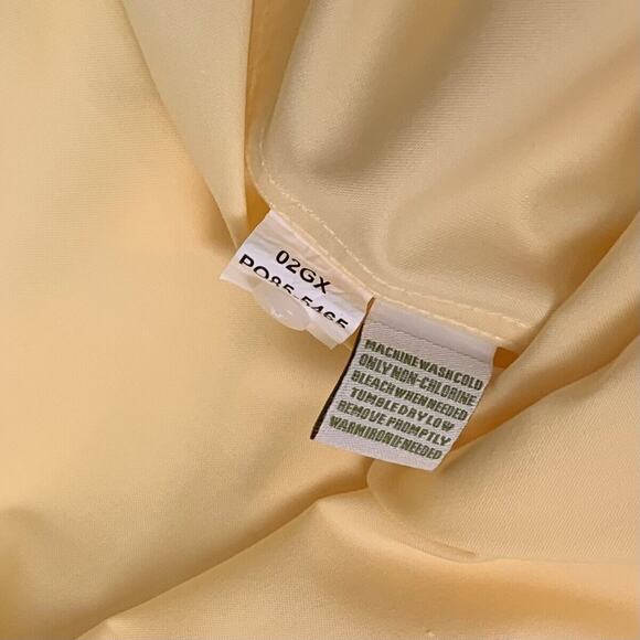 Orvis Wrinkle Free Womens Size 8 Yellow Button Up Shirt Minimalist Office Preppy - Picture 6 of 6